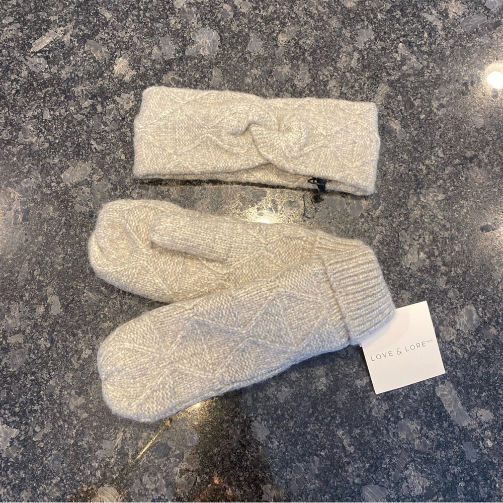Love & Lore Mitts Head Band Gray 100% Recycled Materials O/S Winter Sherpa NWT